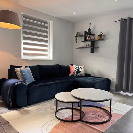 Διαμέρισμα Grosse - 5 Betten - Balkon - 2 Baeder - Parkplatz